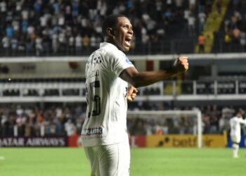 Santos de Brasil remonta 3-2 en casa ante Católica de Ecuador en Sudamericana