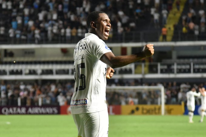 Santos de Brasil remonta 3-2 en casa ante Católica de Ecuador en Sudamericana