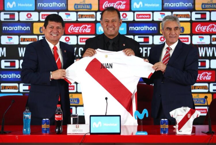 El DT Reynoso promete volver a ‘clasificar’ a Perú a un Mundial