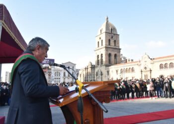 Arias exhorta al Gobierno a solucionar conflictos sociales para evitar destrozos en el ornato público