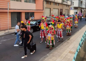 Residentes bolivianos en España también celebran la festividad de Urcupiña