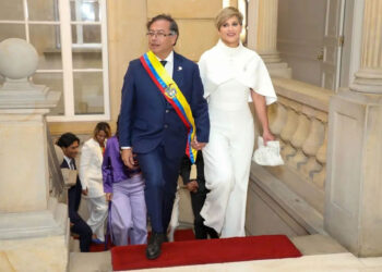 Petro envía proyecto de ley para que los ricos de Colombia paguen más impuestos