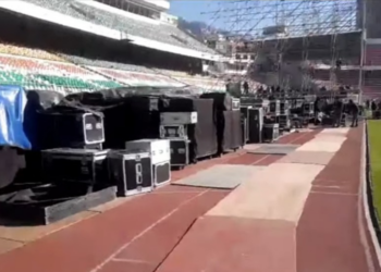 El escenario para el concierto de Wisin y Yandel se arma hace dos días