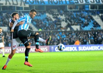 Le alcanzaba con empatar, pero Racing perdió y se despidió de la Sudamericana