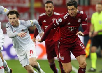 Bayern Múnich empata 1-1 sobre la bocina ante Salzburgo en octavos de Champions