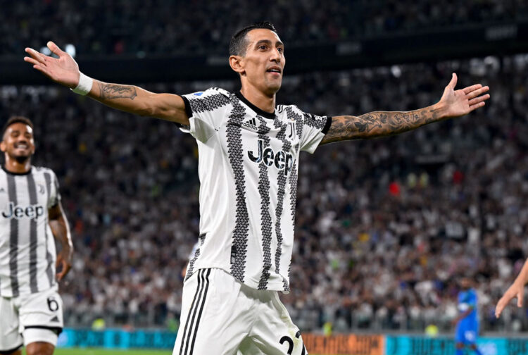 Di María y Vlahovic marcan en estreno victorioso de la Juve ante Sassuolo