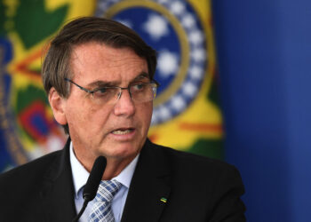 Bolsonaro dice que aceptará resultado de elecciones si son ‘limpias’