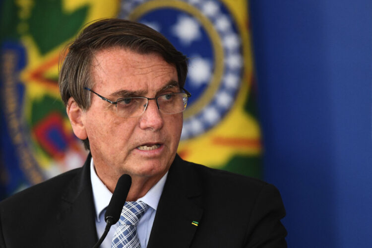 Bolsonaro dice que aceptará resultado de elecciones si son ‘limpias’