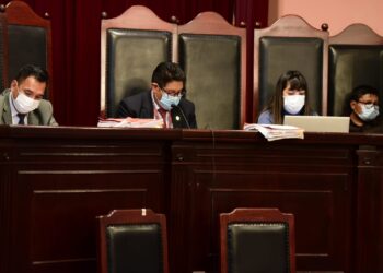 Tribunal vuelve a declarar receso en el juicio contra Áñez hasta las 14.00 del miércoles