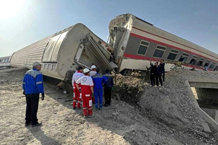 Al menos 17 muertos en un accidente de tren en Irán