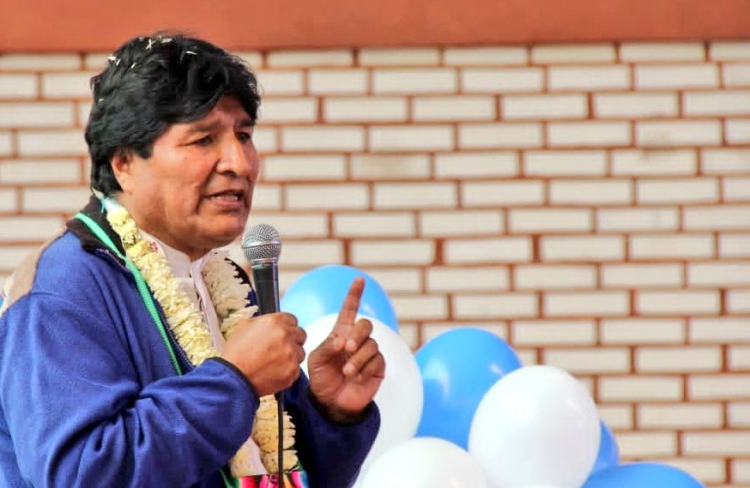 Morales dice que policías de base respaldan su denuncia de ‘protección’ al narcotráfico