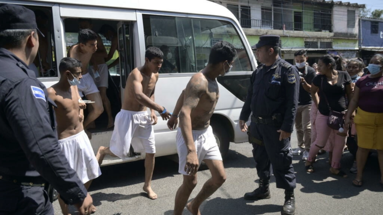 Más de 9.000 pandilleros detenidos en El Salvador en 15 días, dice Bukele