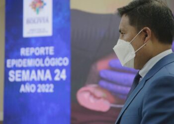 Salud reporta la sexta semana consecutiva en ascenso de contagios de COVID-19