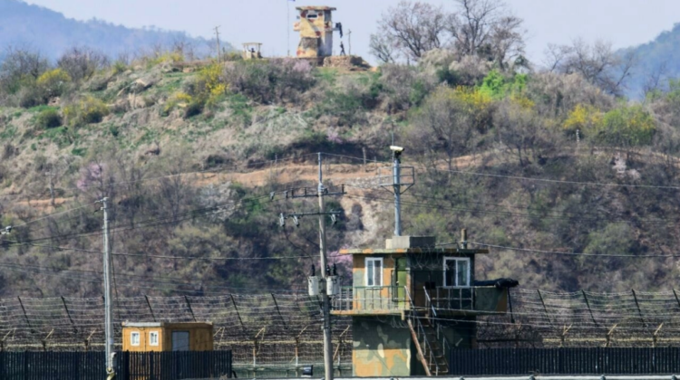 Dos surcoreanos detenidos por espiar para Corea del Norte