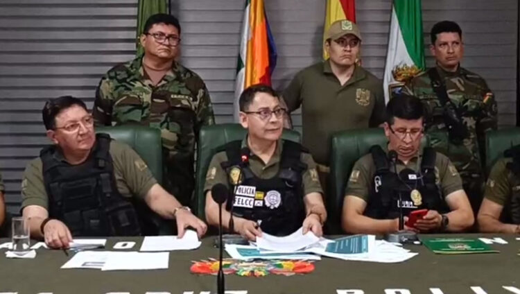 Los dos policías y un voluntario fueron asesinados cuando estaban de rodillas; capturan al principal acusado