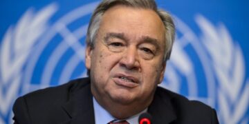 Jefe de ONU condena bombardeos rusos de Ucrania, una "escalada inaceptable de la guerra"