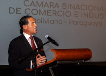 Cámara Binacional Boliviano Paraguaya posesiona a José Luis Camacho como nuevo presidente