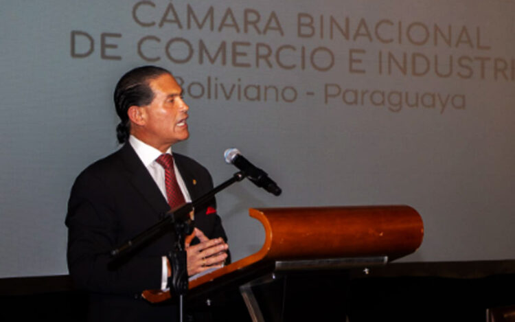 Cámara Binacional Boliviano Paraguaya posesiona a José Luis Camacho como nuevo presidente