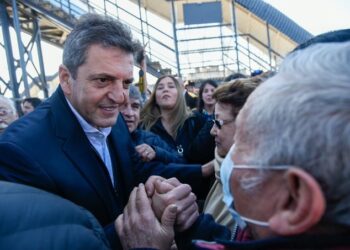 Sergio Massa, jefe de la Cámara de Diputados, es nuevo ‘súper ministro’ de Economía de Argentina