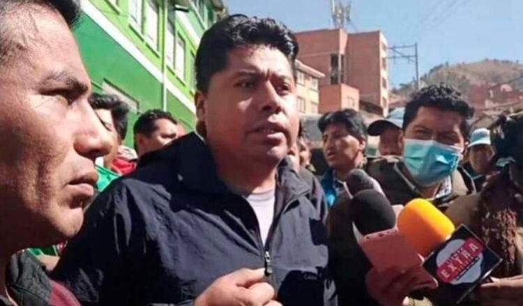 Machicado padece COVID-19 y es baja para la marcha de Adepcoca de Yungas a La Paz