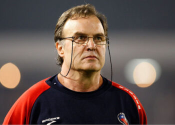 Bielsa y Reynoso fuertes candidatos para dirigir a Perú
