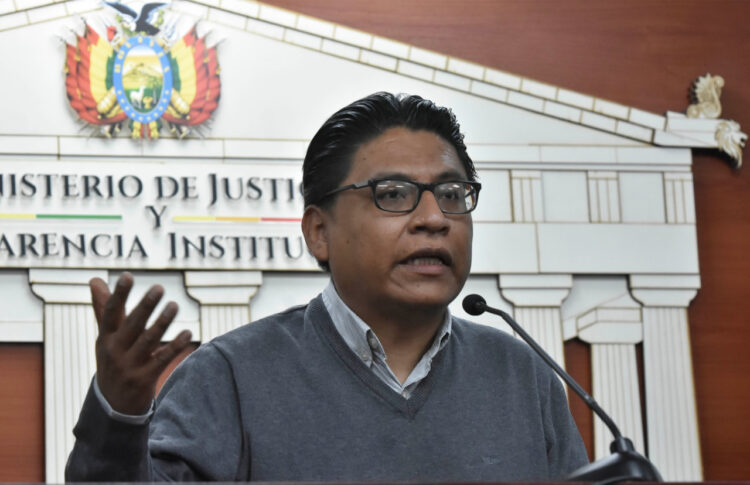 Lima anuncia decretos de reincorporación laboral y principios de igualdad