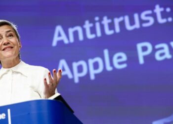 UE acusa a Apple de abuso de posición dominante por su servicio de pago electrónico