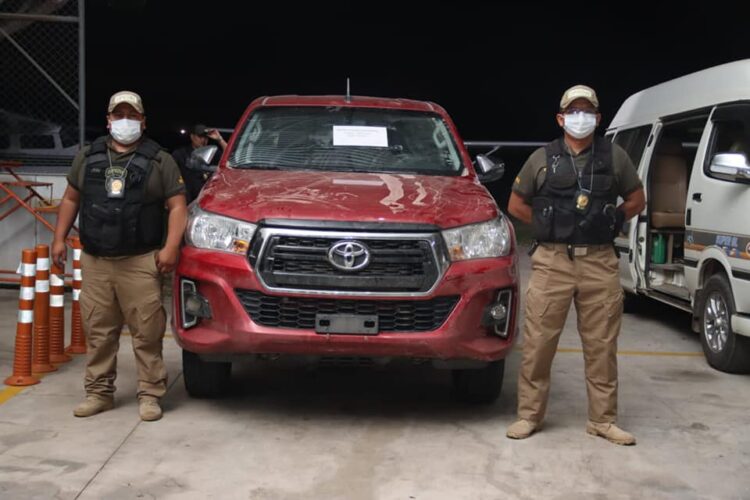 Camioneta robada que era ofrecida a la venta en Yapacaní pertenece a Banco chileno