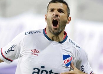 El uruguayo Nacional y Vélez se juegan su futuro en la Copa Libertadores