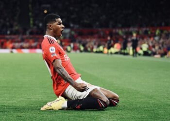 Manchester United gana el clásico y traslada la crisis a Liverpool