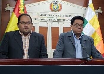 Gobierno y familiares de víctimas de 2019 aprueban reglamento para créditos sin intereses
