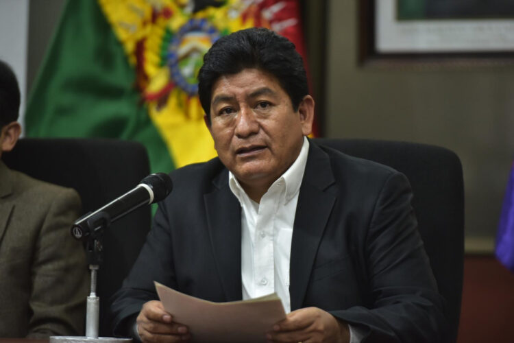 Montaño dice que barras bravas son contratadas para el paro contra la postergación del Censo