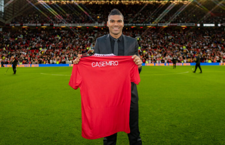 Casemiro se compromete con el Manchester United hasta 2026
