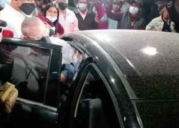 Calvo culpa a línea aérea por violación de medida cautelar que desató acción policial en Viru Viru