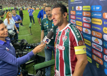 El delantero brasileño Fred se retira del fútbol con el Maracaná a sus pies