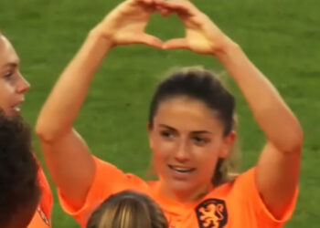 Holanda gana 3-2 a Portugal y lidera su grupo en la Eurocopa femenina