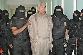 Juez frena extradición a EEUU de capo mexicano Caro Quintero