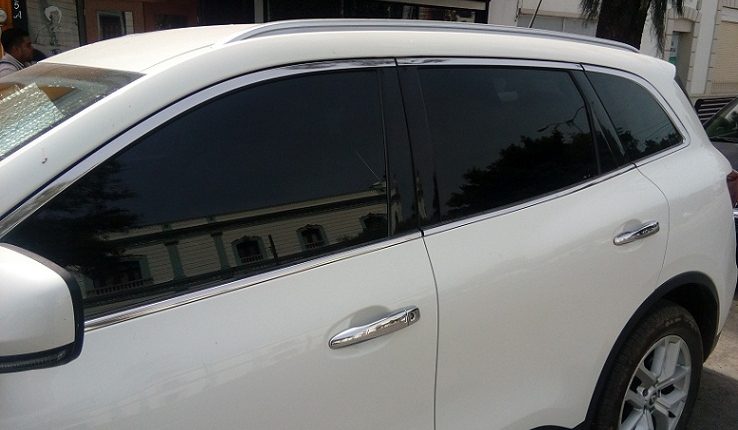 Roseta: Dueños de carros particulares con vidrios oscuros deben cumplir 6 requisitos y pagar Bs 200