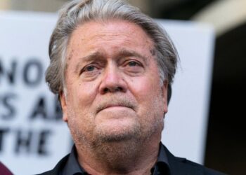 Bannon, exasesor de Trump, declarado culpable de obstruir investigación sobre asalto al Capitolio