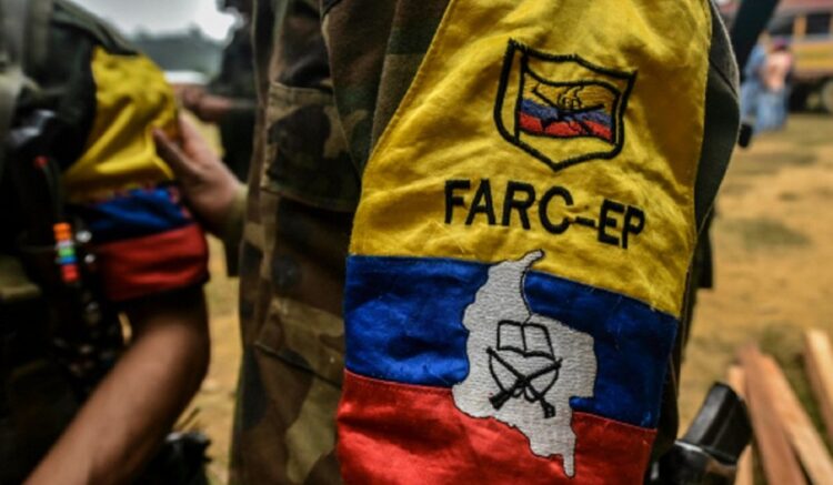 Exlíderes de FARC renuncian en masa a partido surgido del acuerdo de paz