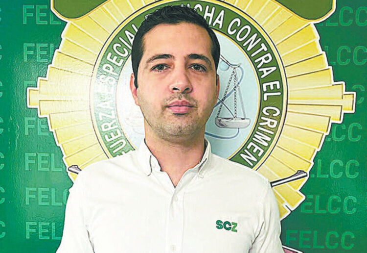 Detienen a director de la Gobernación cruceña