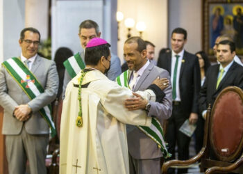 Ante la crisis, la Iglesia pide unidad regional