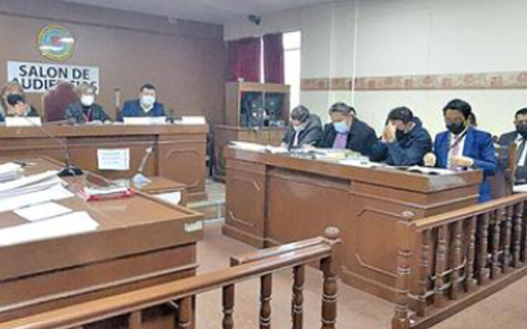 Suspenden juicio de vocal que liberó a feminicida de María del Carmen