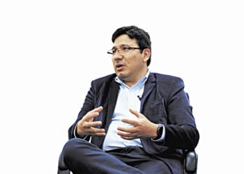 Franklin Molina: Bolivia ingresa a la carrera mundial de producción industrial de litio