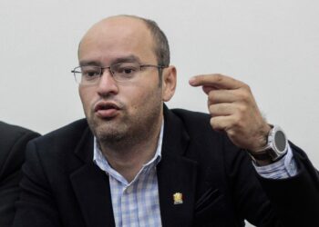 Presentan denuncia penal contra el diputado Bazán por acusar de narcotráfico a Ruddy Sandoval