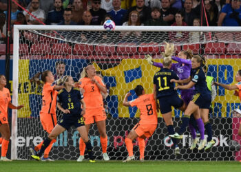 Holanda salva empate ante Suecia en su inicio en Eurocopa femenina