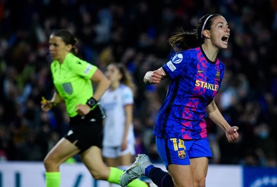 Récord, fiesta y a ‘semis’ de Champions: la noche histórica del Barça femenino