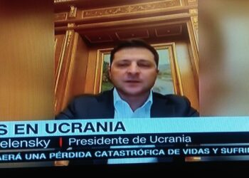 Presidente ucraniano dice que Rusia ataca infraestructura militar y puestos fronterizos