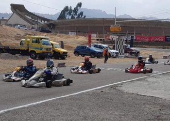 Pilotos de La Paz, Cochabamba y Santa Cruz se lucen en el karting