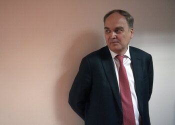 Rusia expulsa diplomáticos estadounidenses